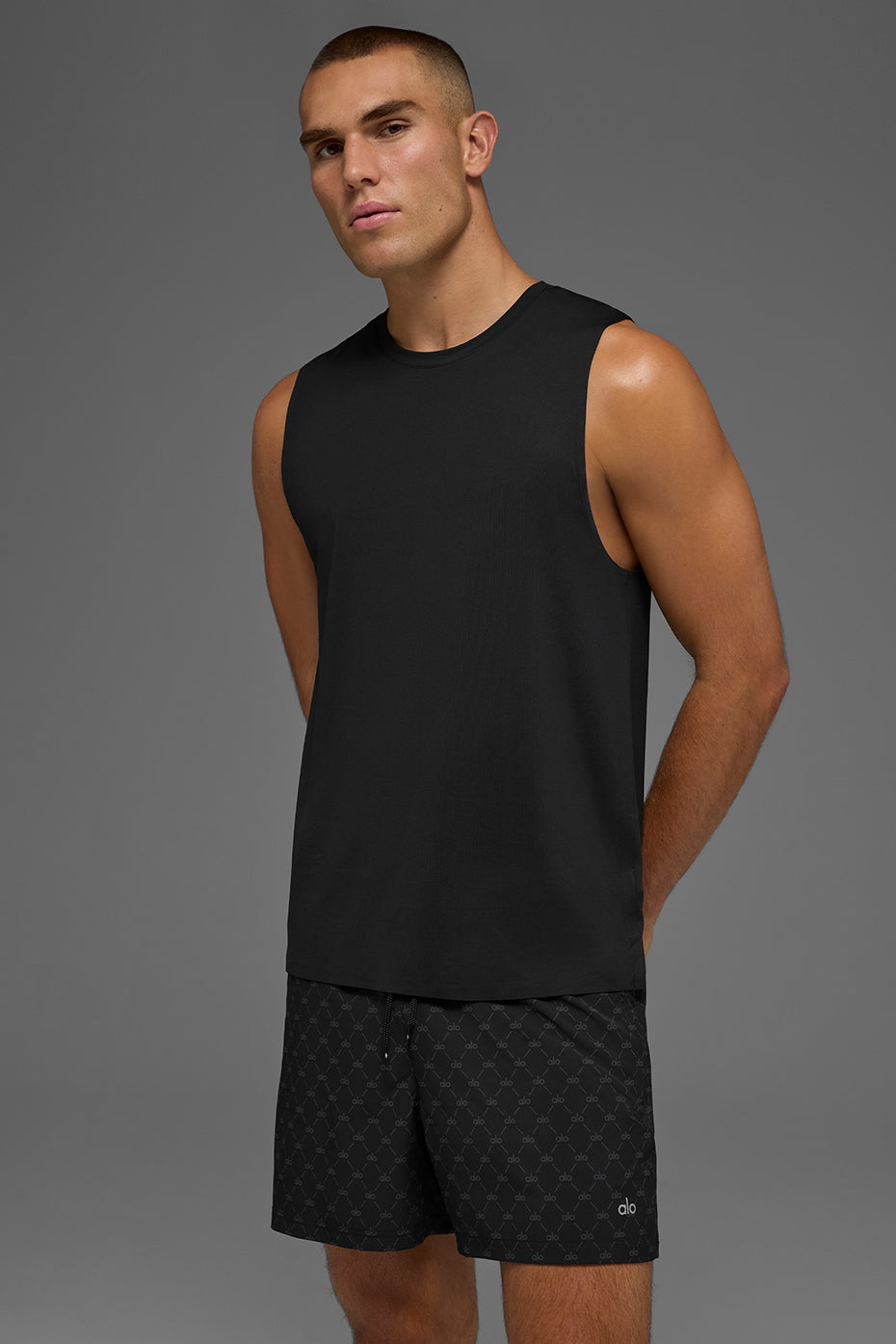 Idol Muscle Tank - Black